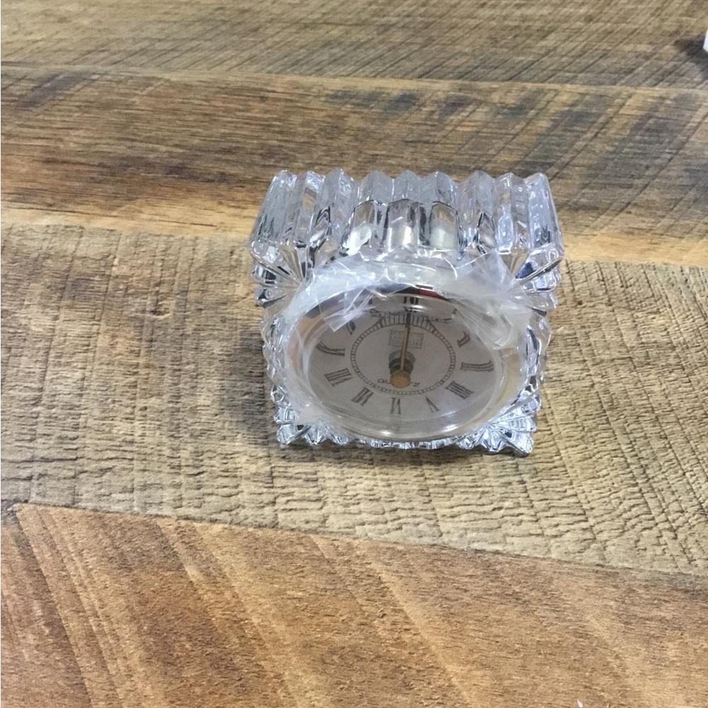 New Quartz Clock - Picture 5 of 6